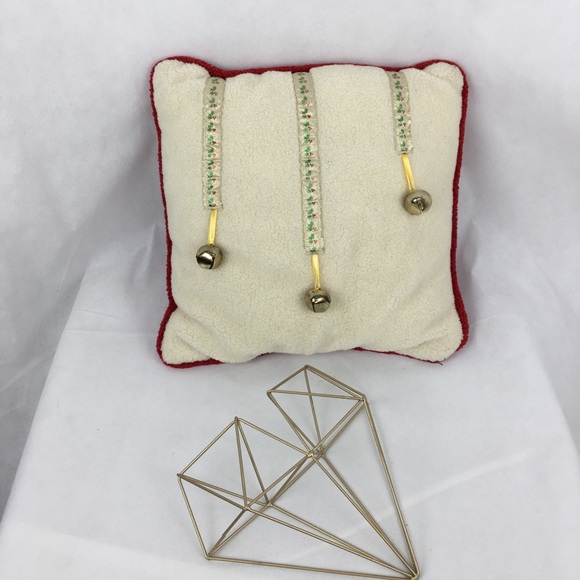 Jingle Bell Accent Pillow - Picture 1 of 3